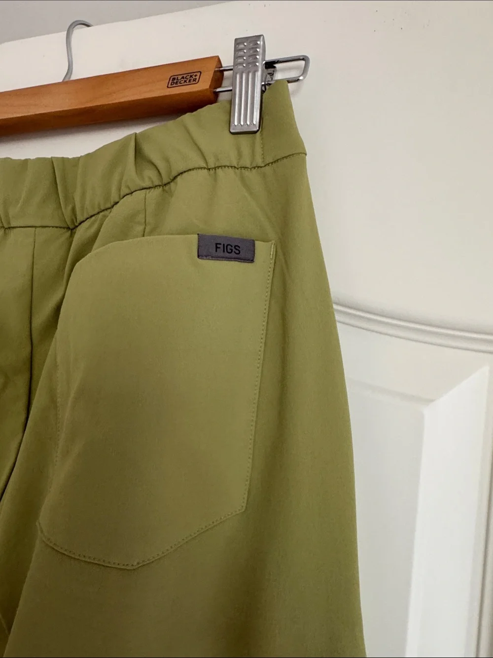 Figs Olive Wide-Leg Chinos